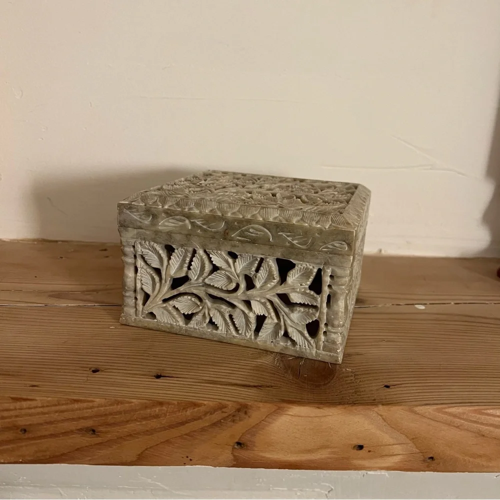 NEW Artisan Crafted Soapstone Jali Jewelry Box, 